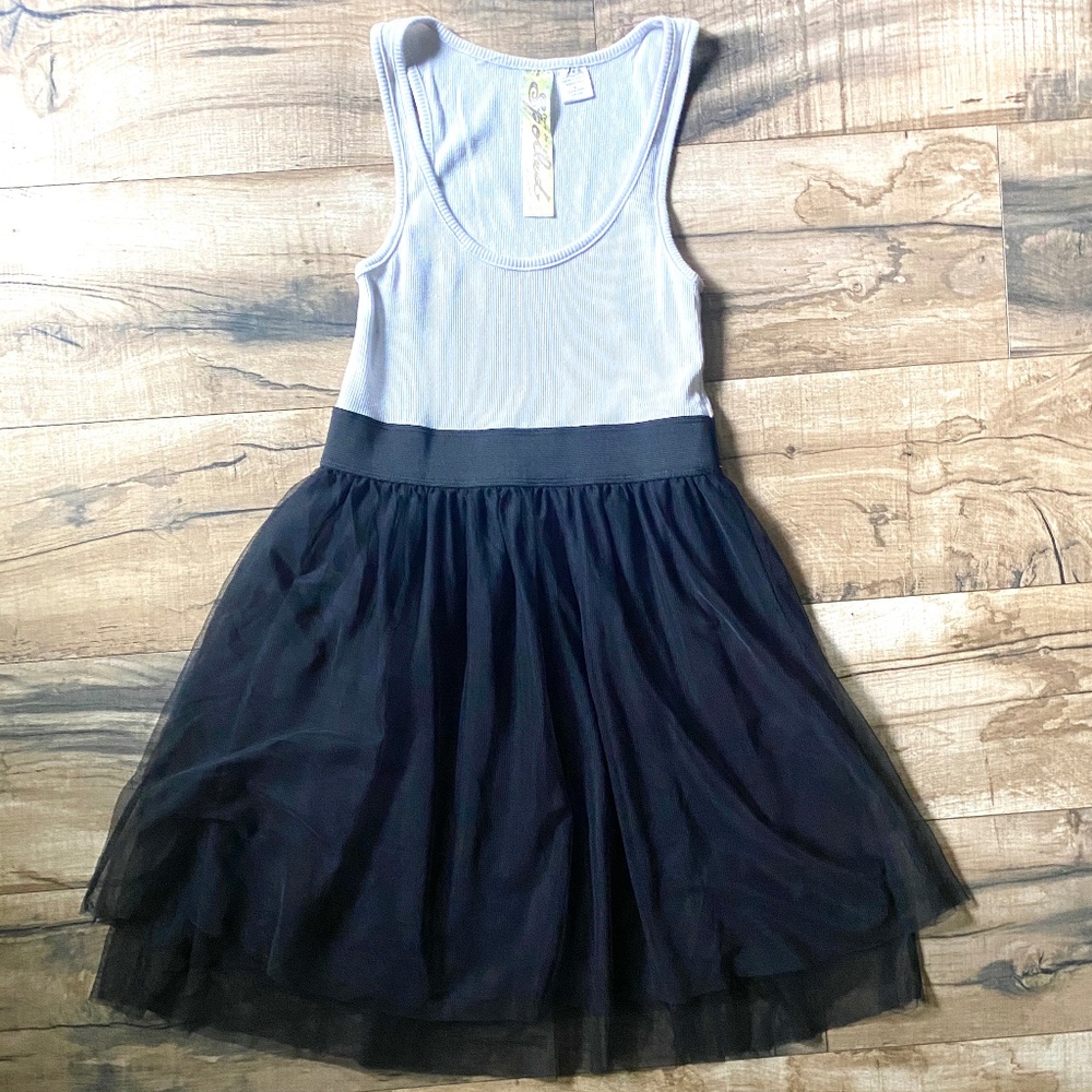 LIVE TO BE SPOILED Black & White Tank Mini Fit & Flare Sun Dress Size Medium